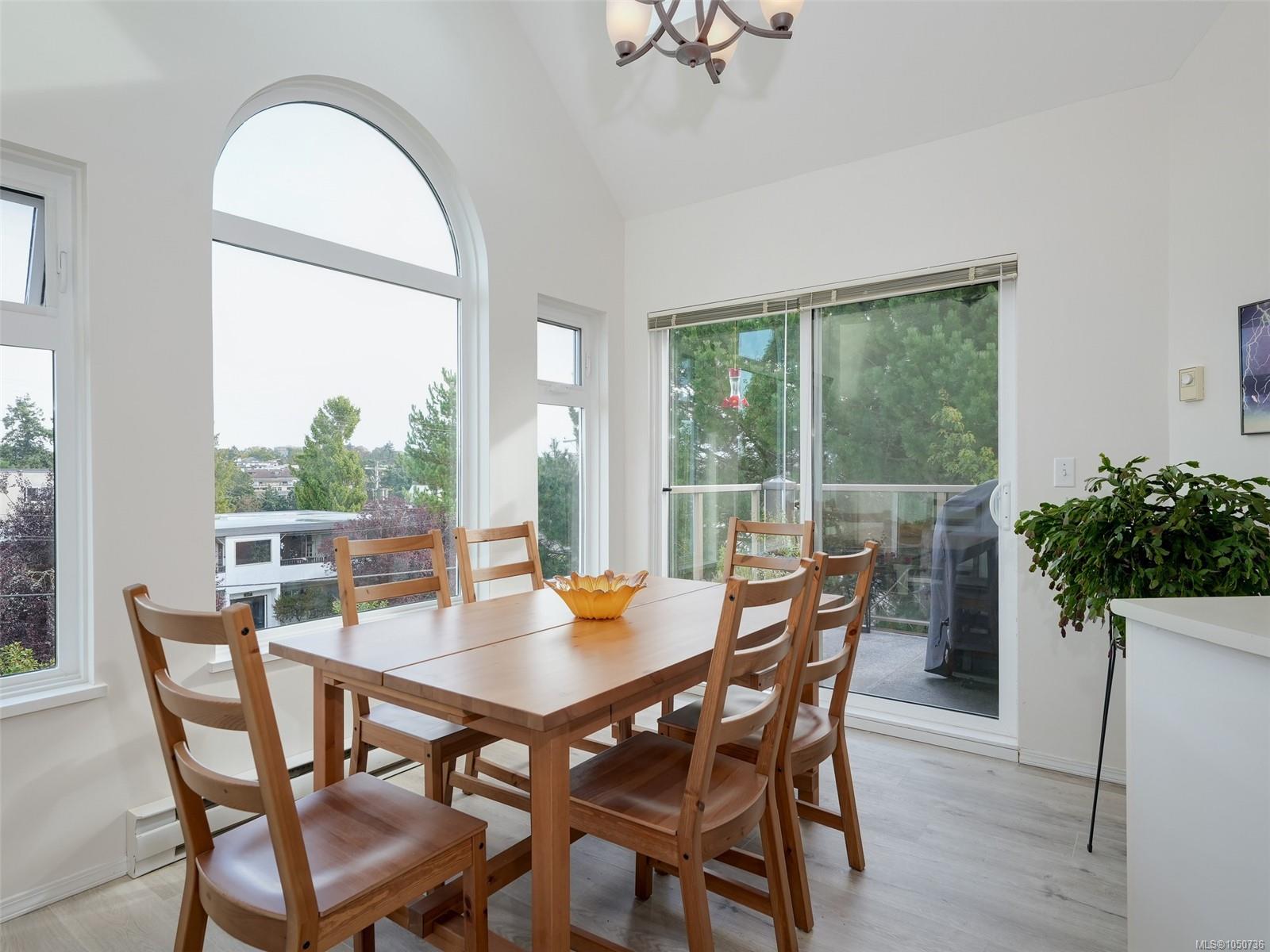 301-837 Selkirk Ave — listing photo 8 of 29