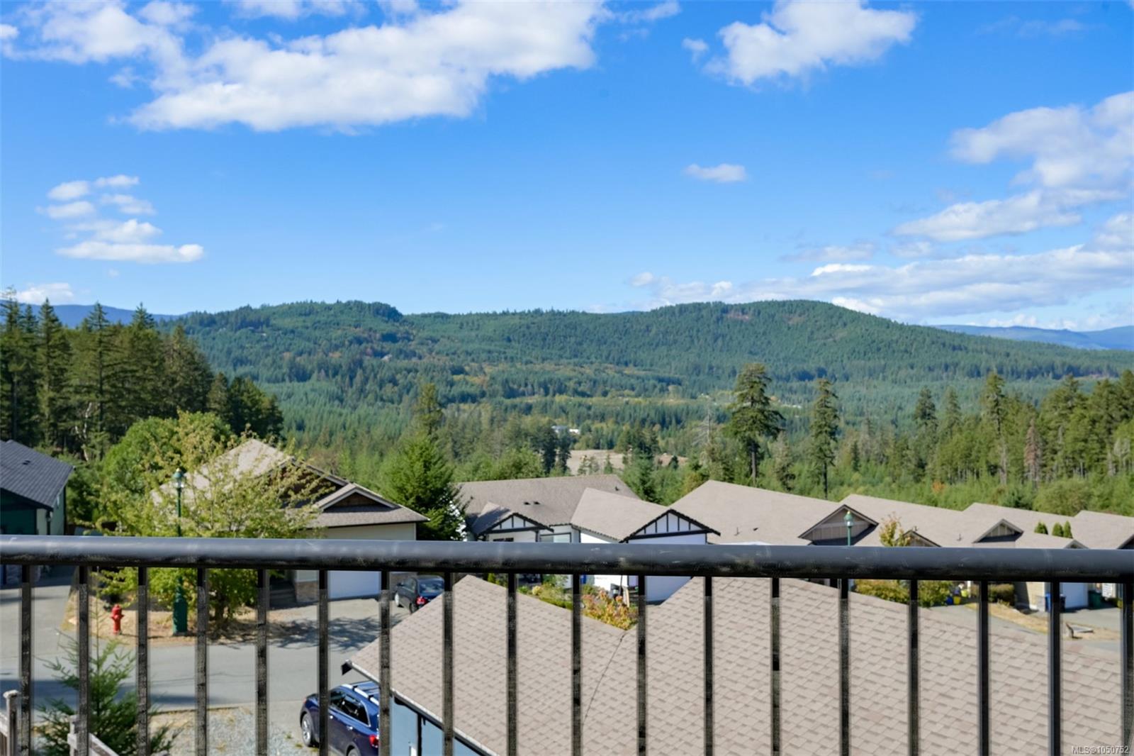 1069 Fitzgerald Rd — listing photo 13 of 52