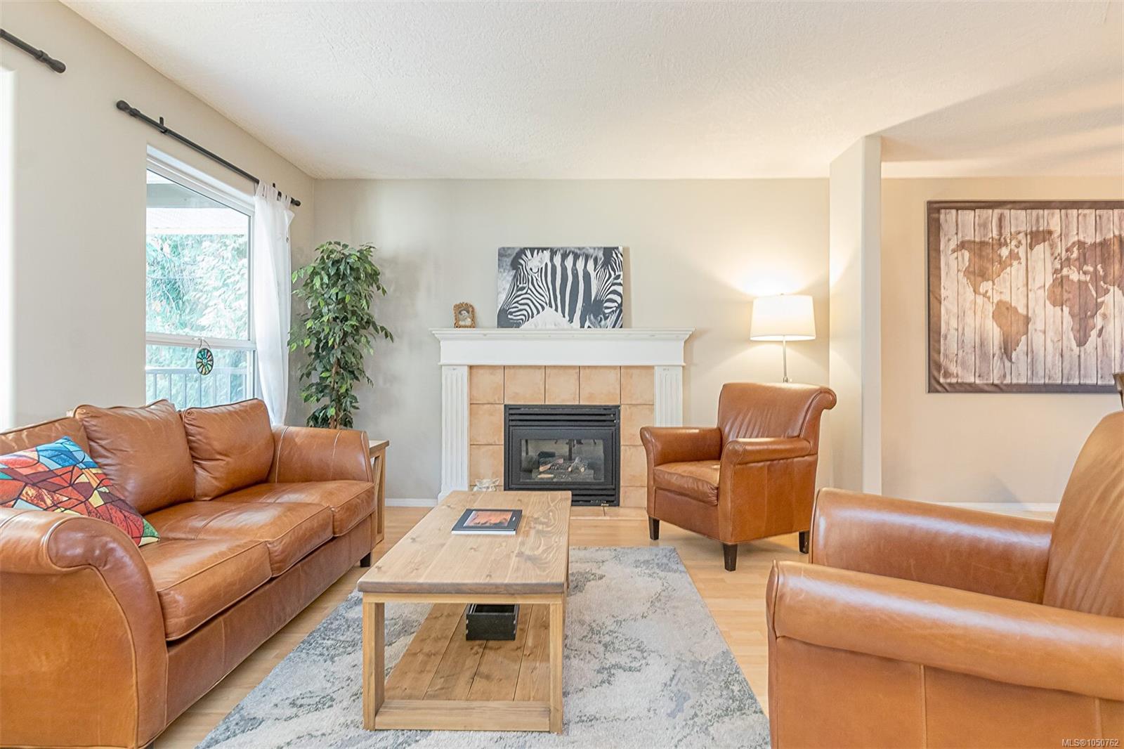 1111 Fern Ridge Dr — listing photo 13 of 61