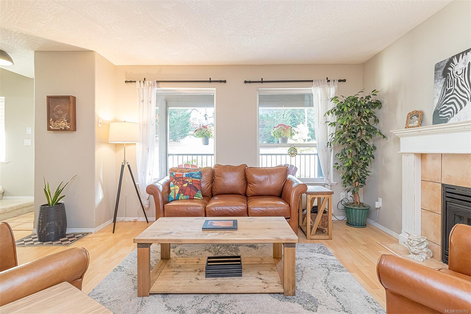 1111 Fern Ridge Dr — listing photo 10 of 61