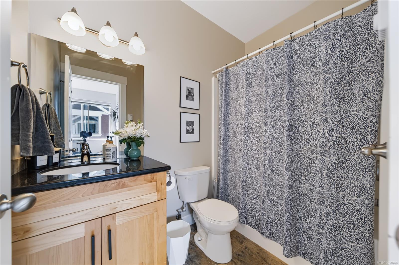102-6057 Doumont Rd — listing photo 10 of 26