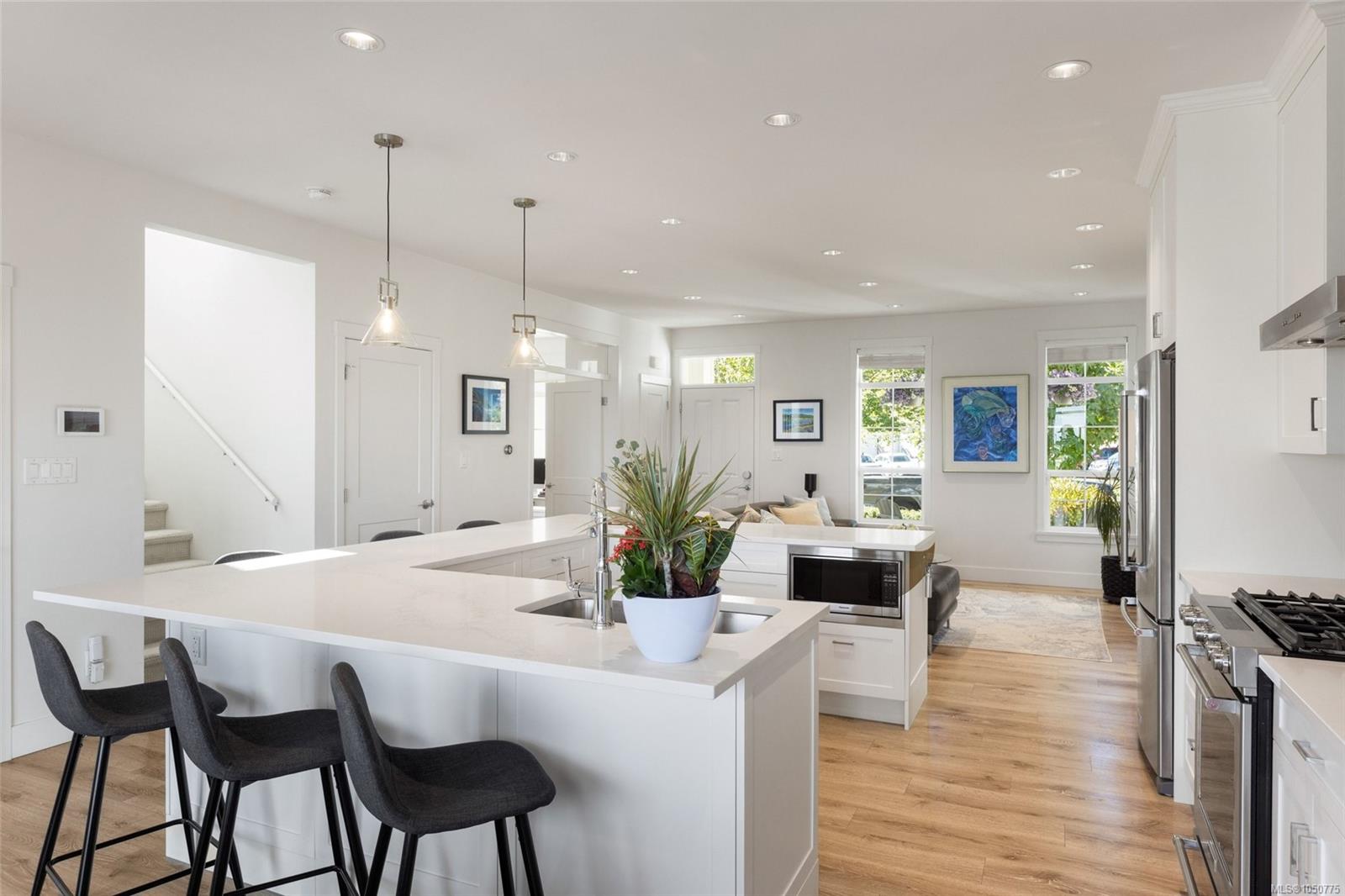 3517 Ryder Hesjedal Way — listing photo 11 of 56