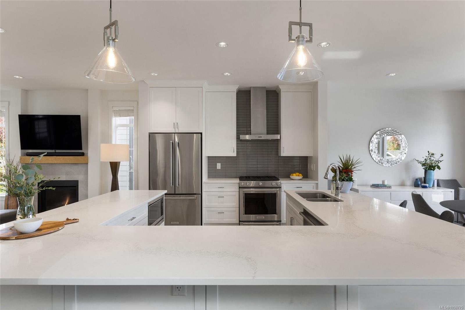 3517 Ryder Hesjedal Way — listing photo 8 of 56