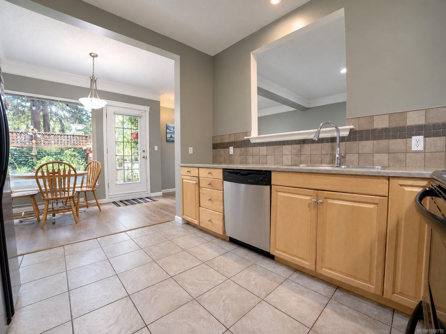 107-791 Station Ave — listing photo 13 of 33