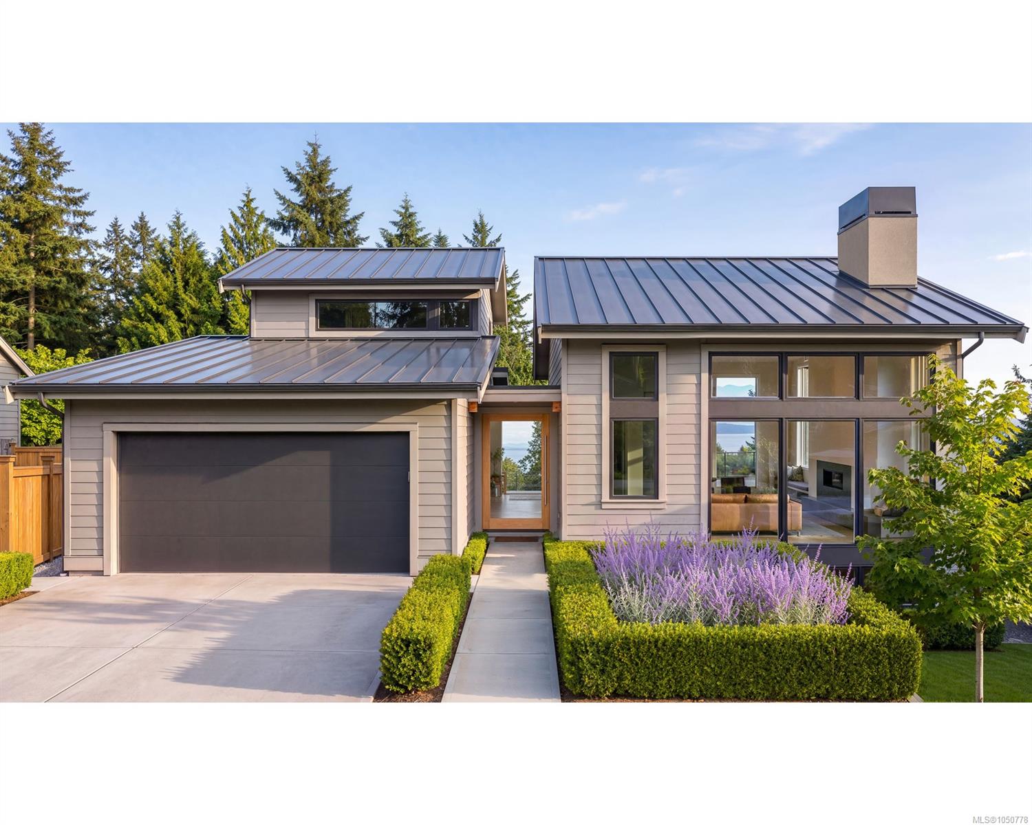 135 SUNNINGDALE Rd — listing photo 3 of 3