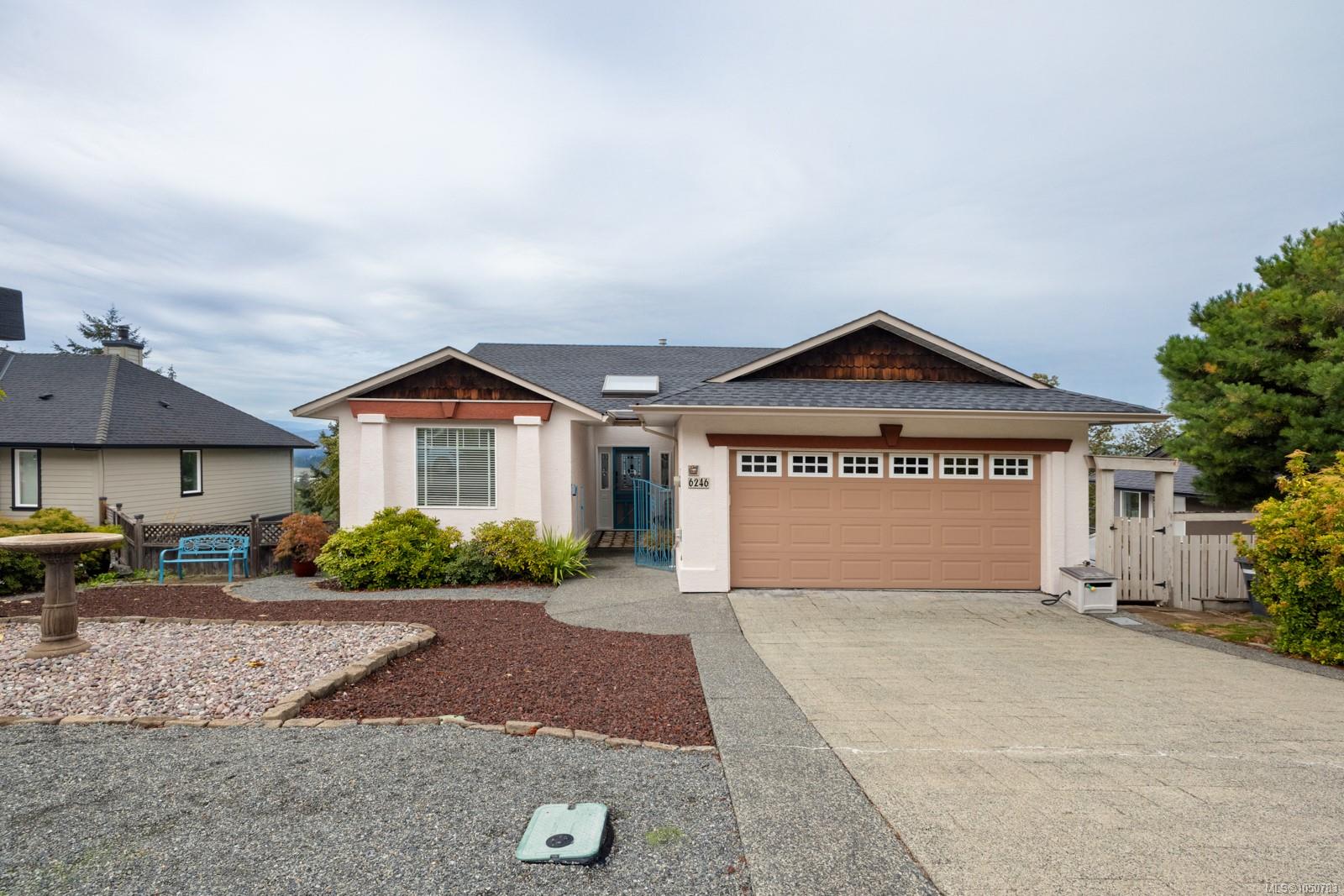 6246 Lower Chippewa Rd — listing photo 2 of 41