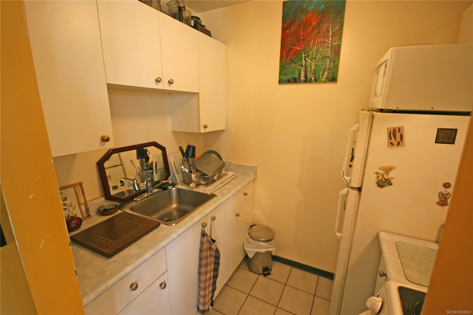 408-647 Michigan St — listing photo 9 of 22