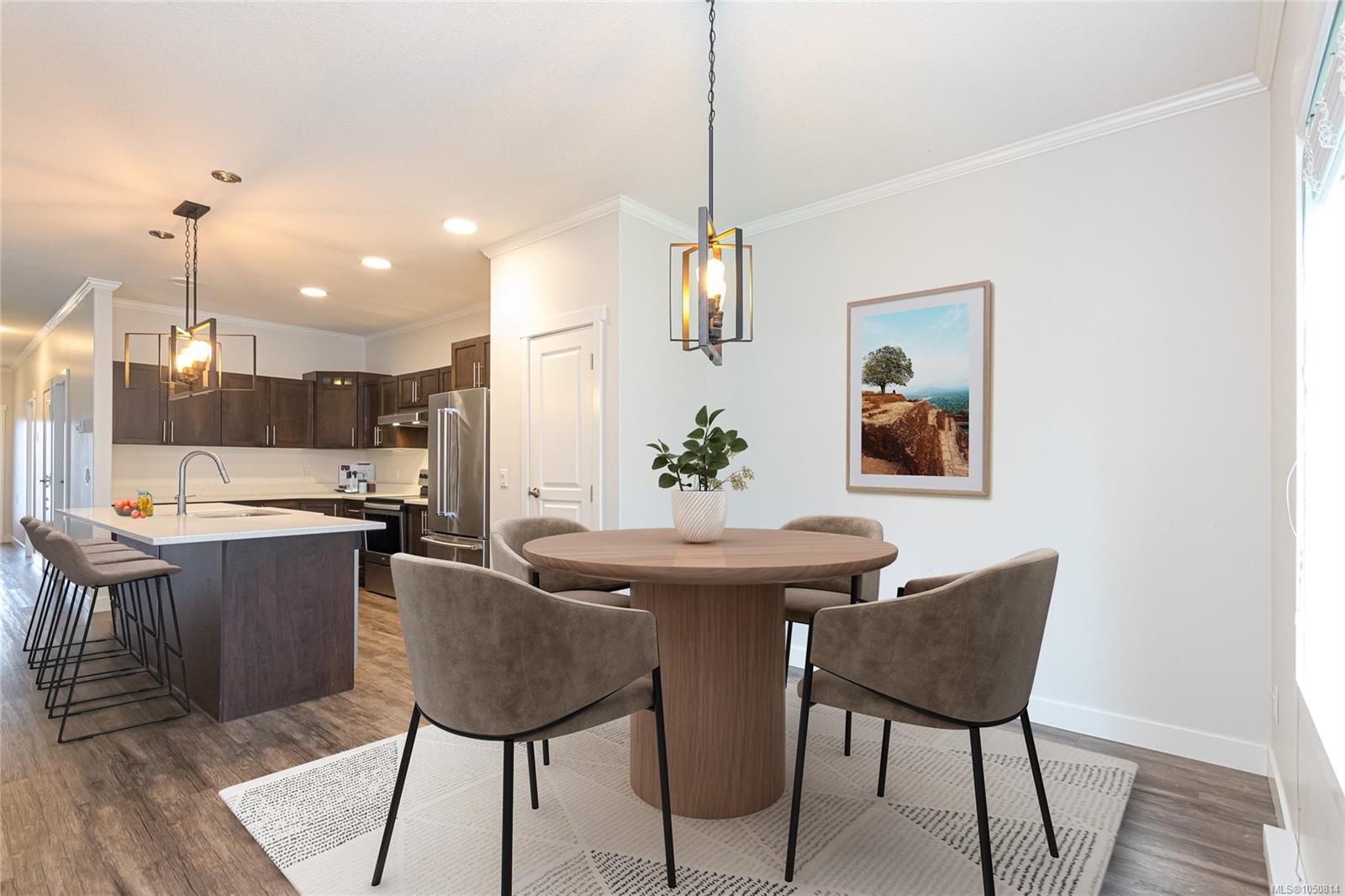 17 Saanich Ridge Dr — listing photo 13 of 48