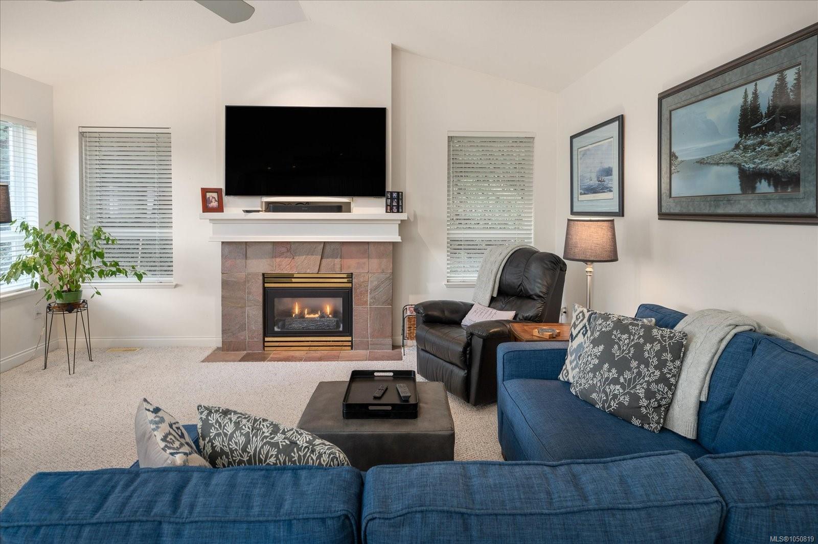 1204 Gabriola Dr — listing photo 9 of 39