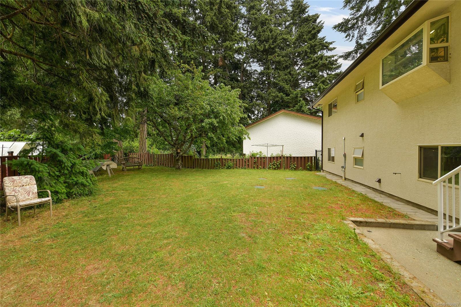 3058 CAROLA Pl — listing photo 13 of 30