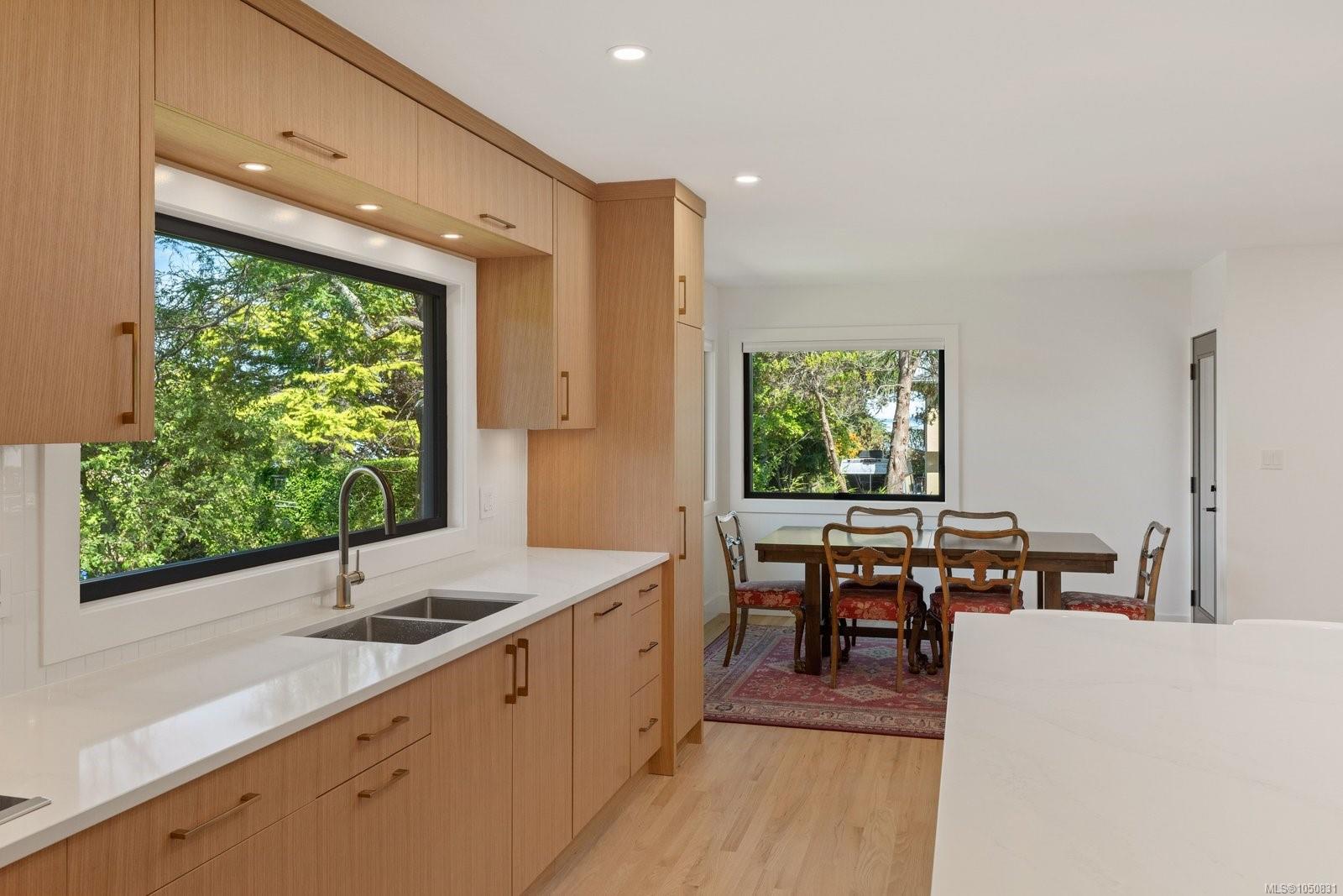 1601 Mileva Lane — listing photo 5 of 59