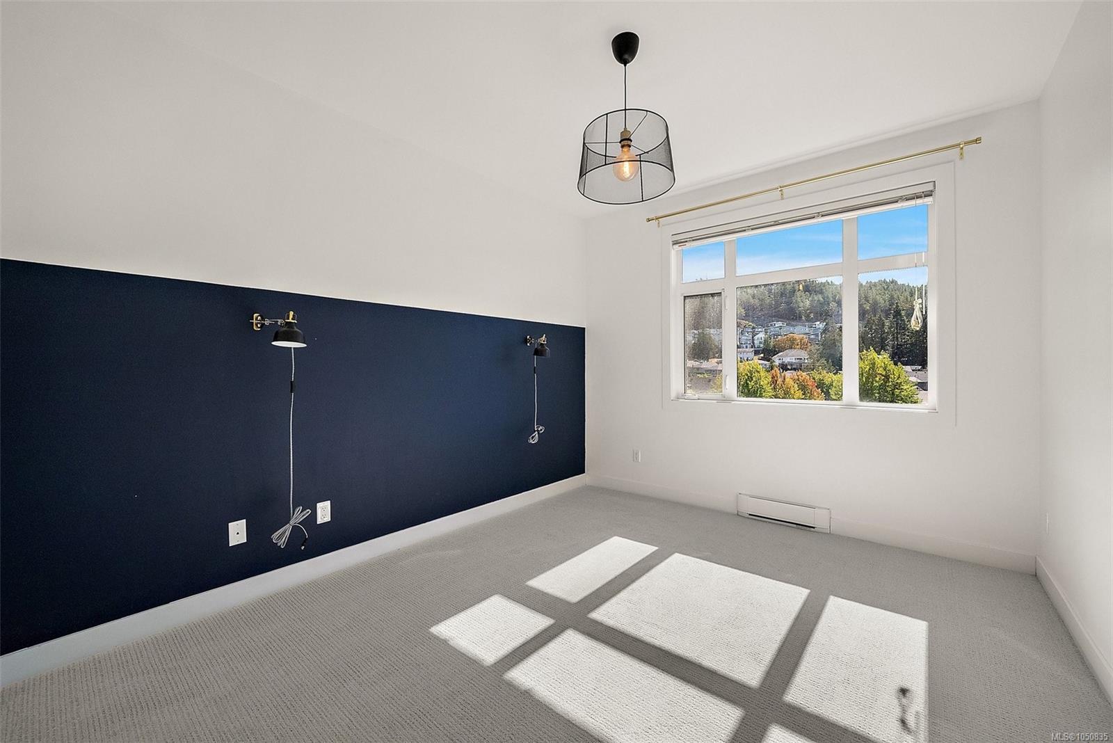 315-2655 Sooke Rd — listing photo 11 of 34