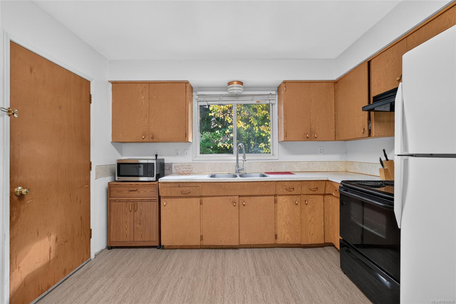 4439 Blenkinsop Rd — listing photo 14 of 42