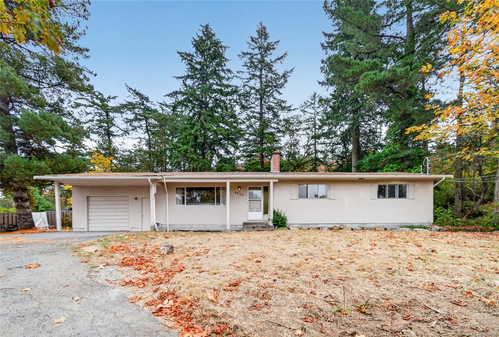 4439 Blenkinsop Rd — listing photo 5 of 42