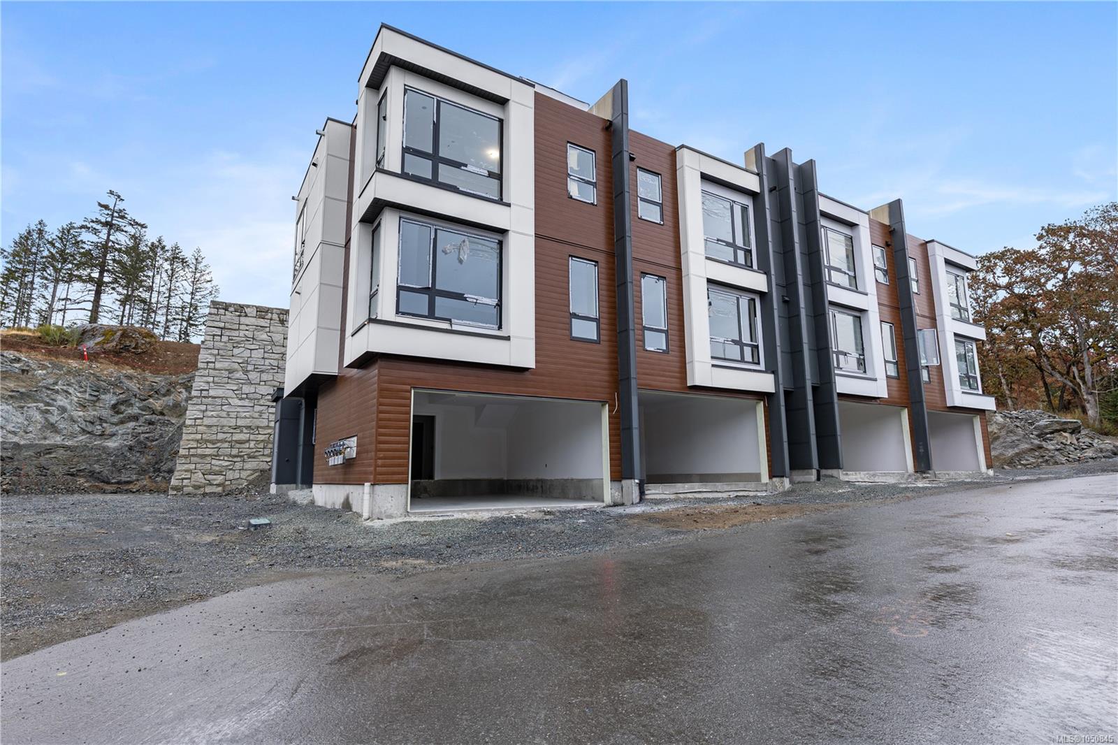 14-2787 Lakeview Terr — listing photo 2 of 15