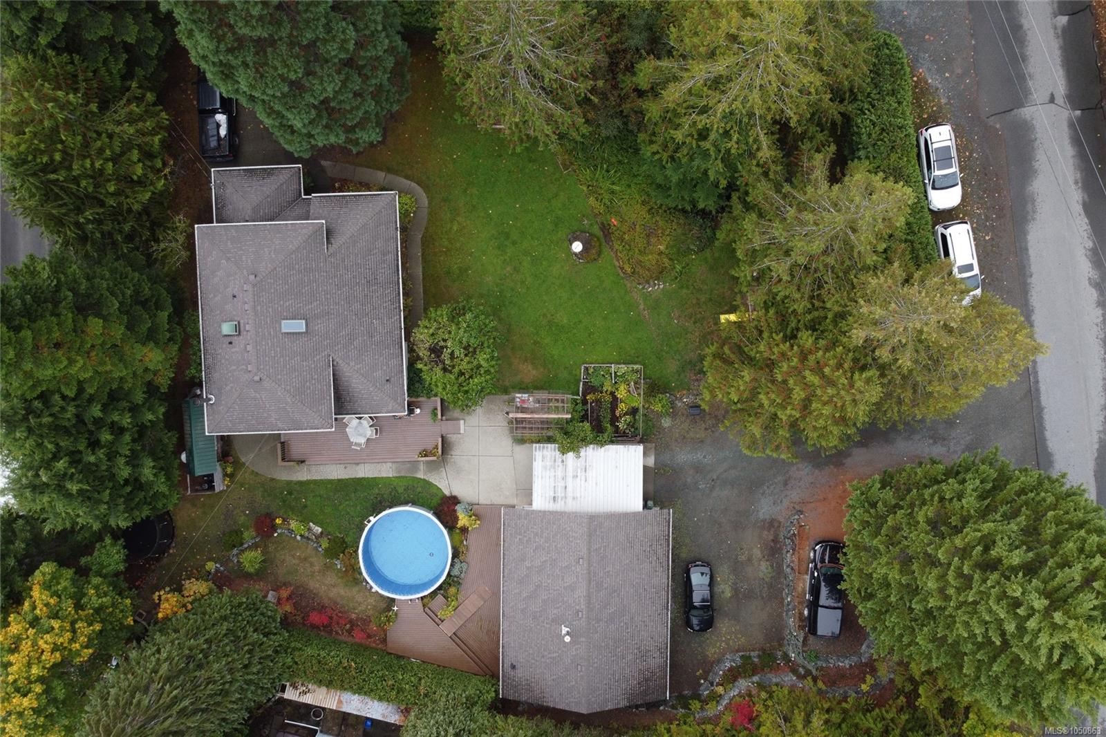 100 Elk Rd, Lake Cowichan
