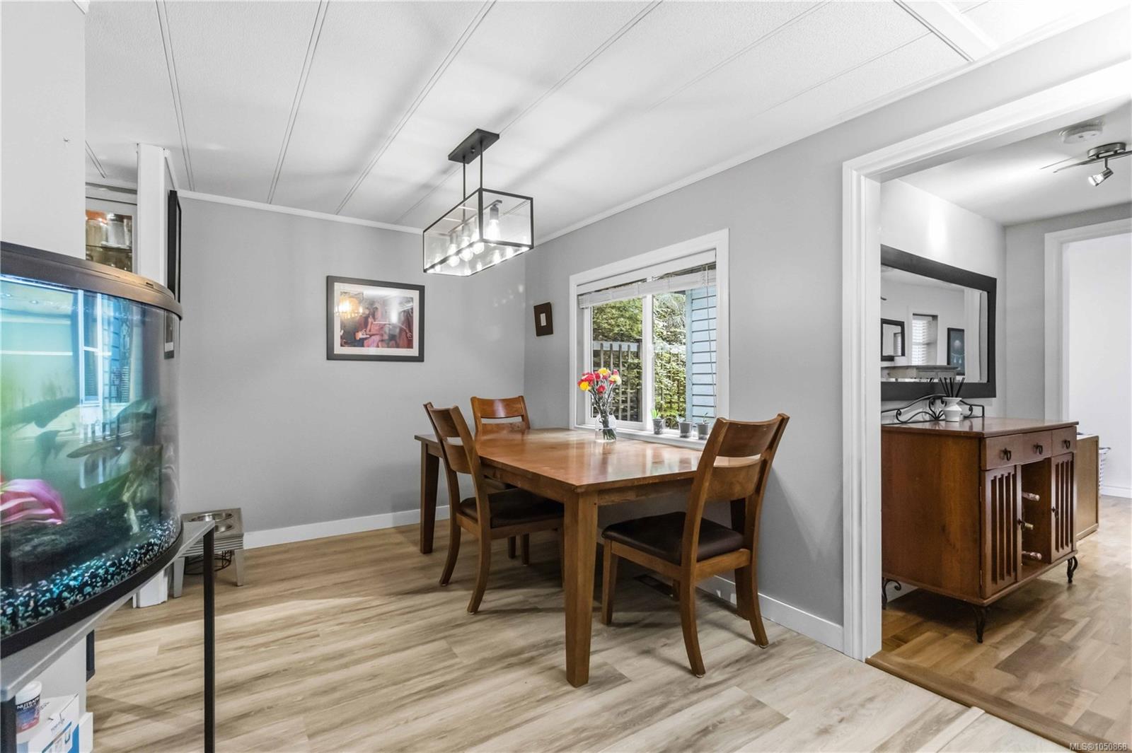 4731 McVicker Rd — listing photo 13 of 55