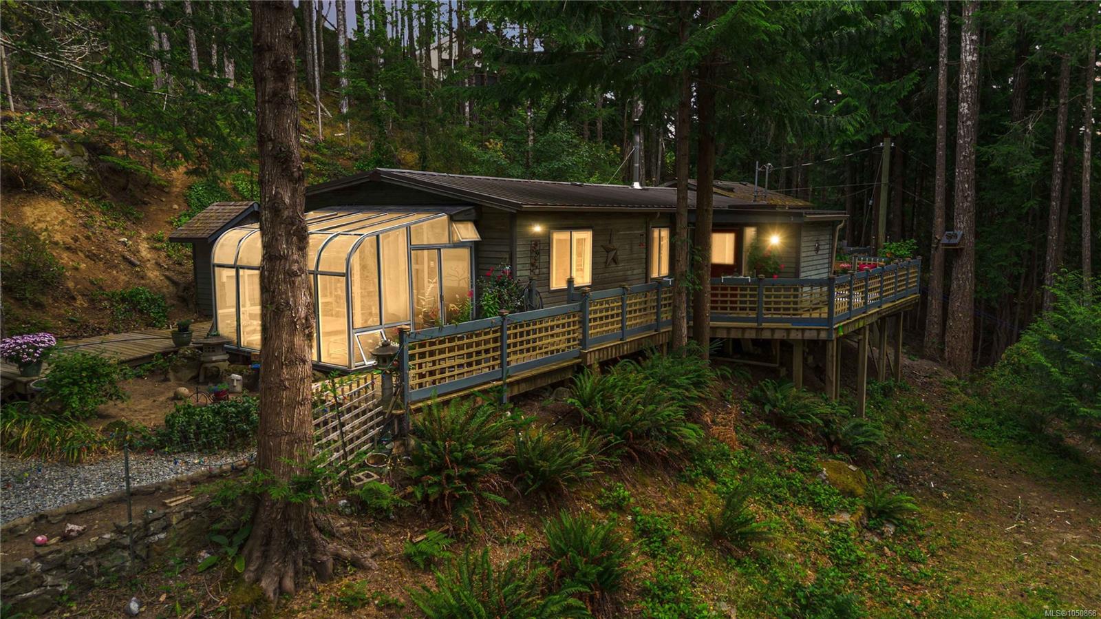 4731 McVicker Rd — listing photo 3 of 55