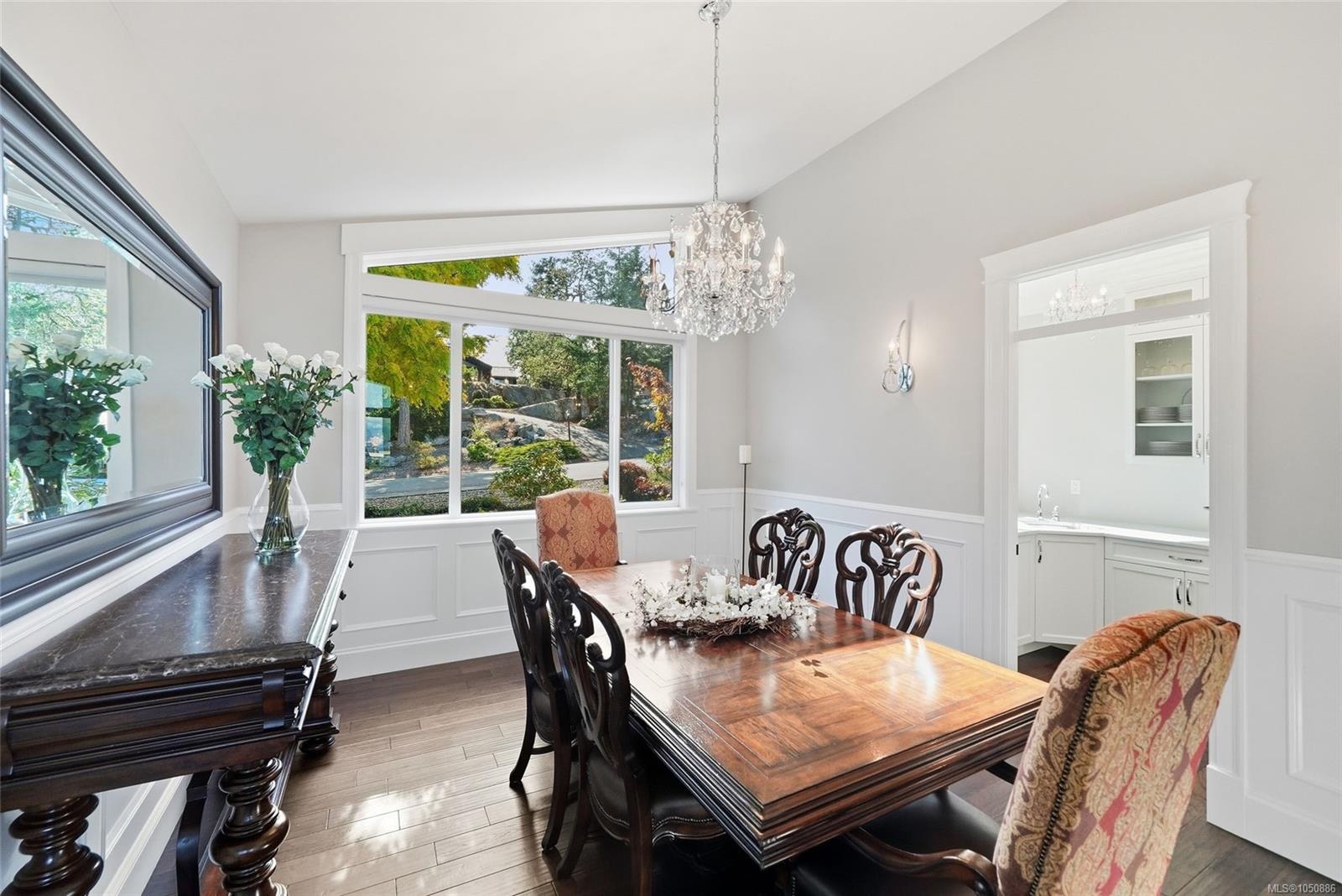 3495 Simmons Pl — listing photo 6 of 53