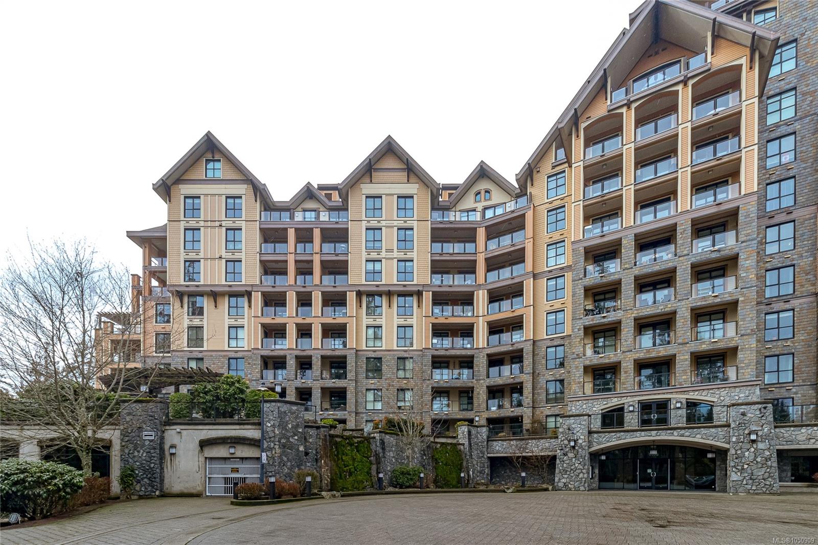 610-1400 Lynburne Pl — listing photo 5 of 31