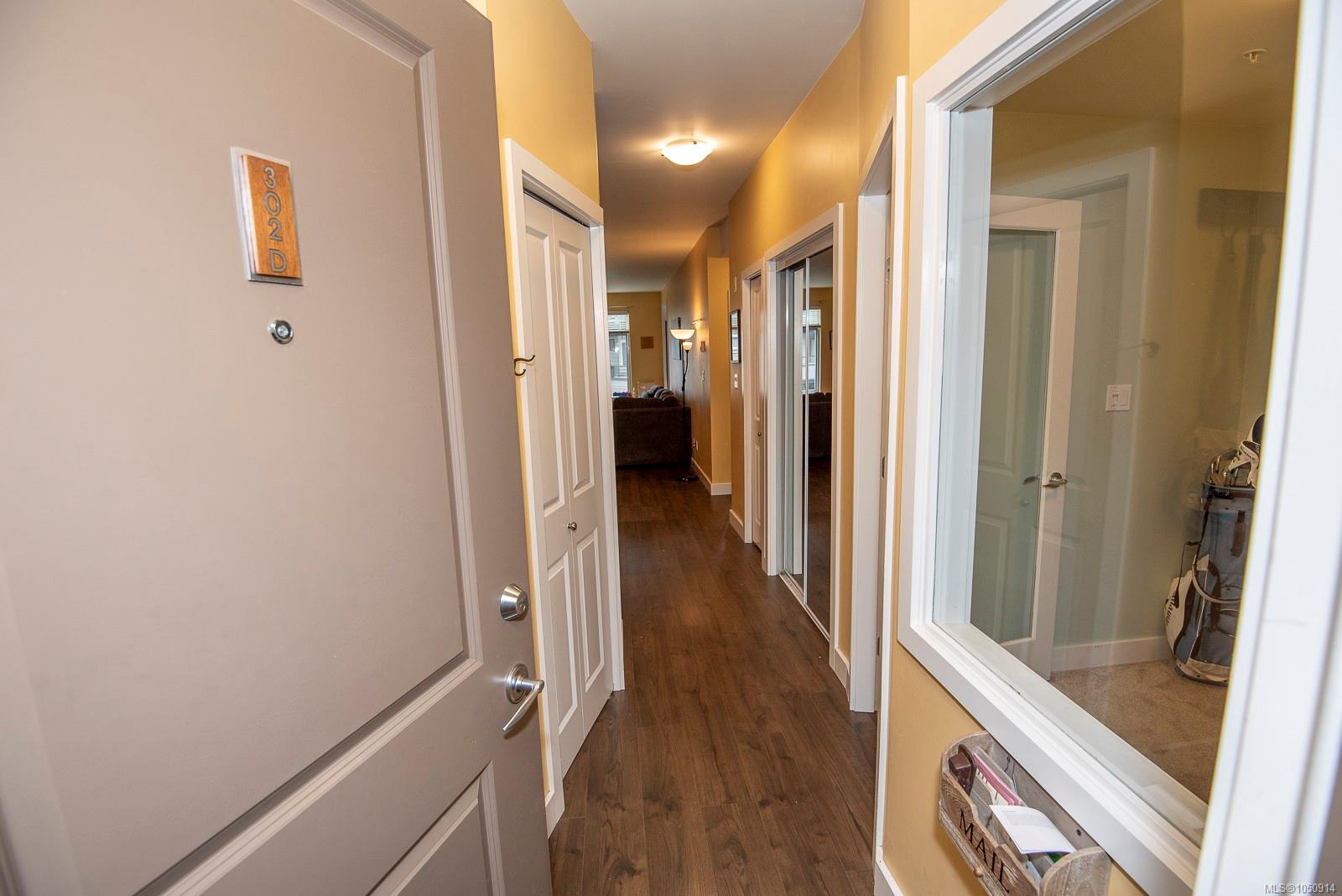 302D-1115 Craigflower Rd — listing photo 6 of 41