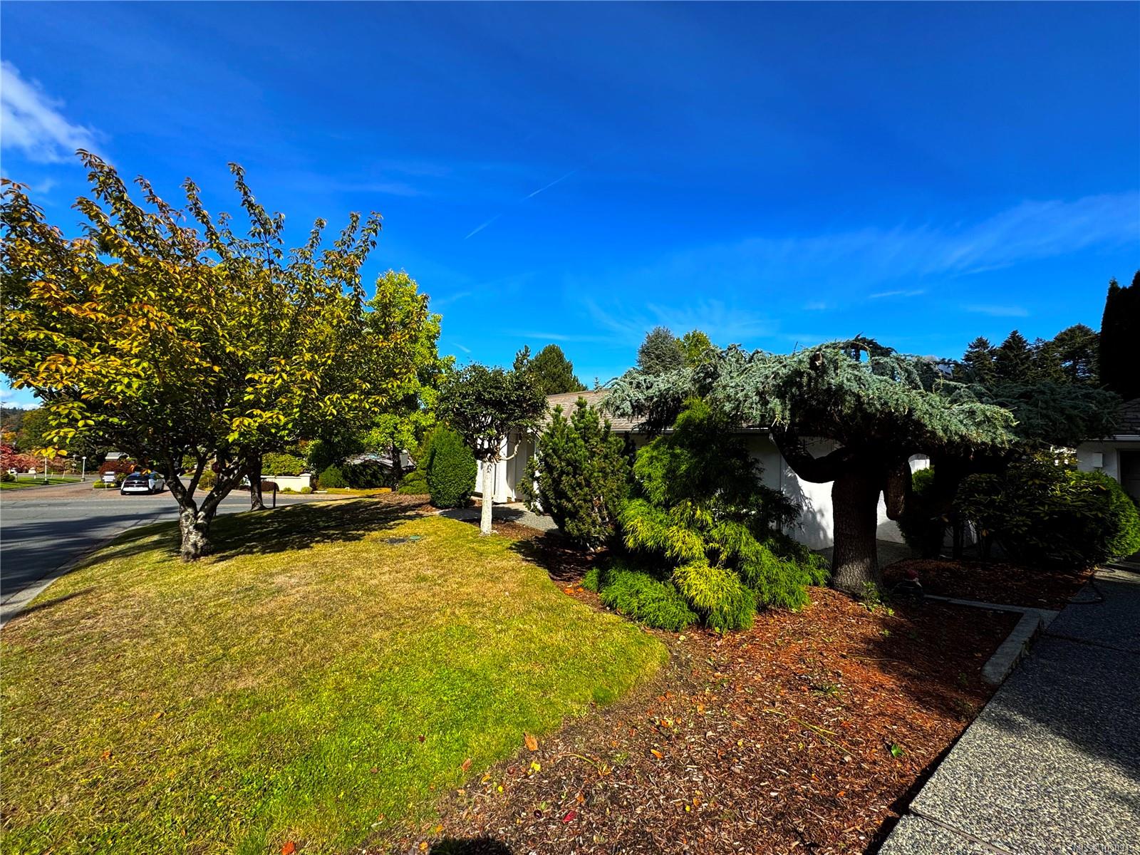 1096 Valewood Trail — listing photo 2 of 46