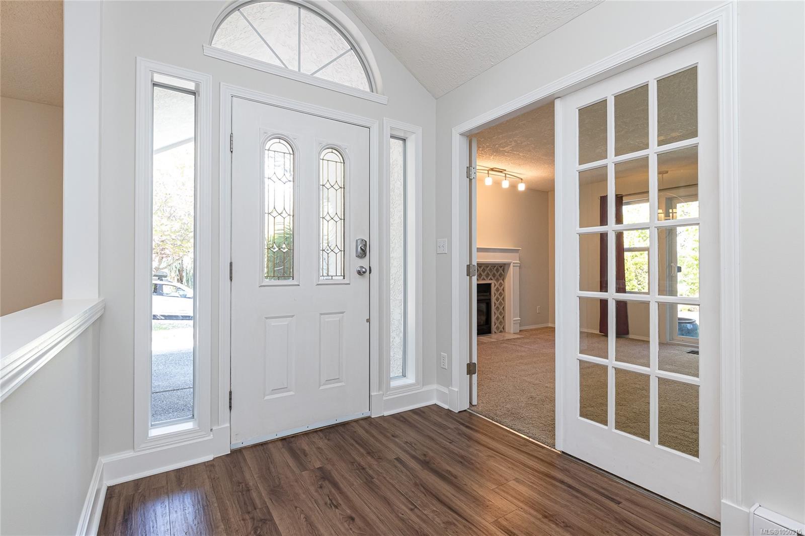 1096 Valewood Trail — listing photo 11 of 46