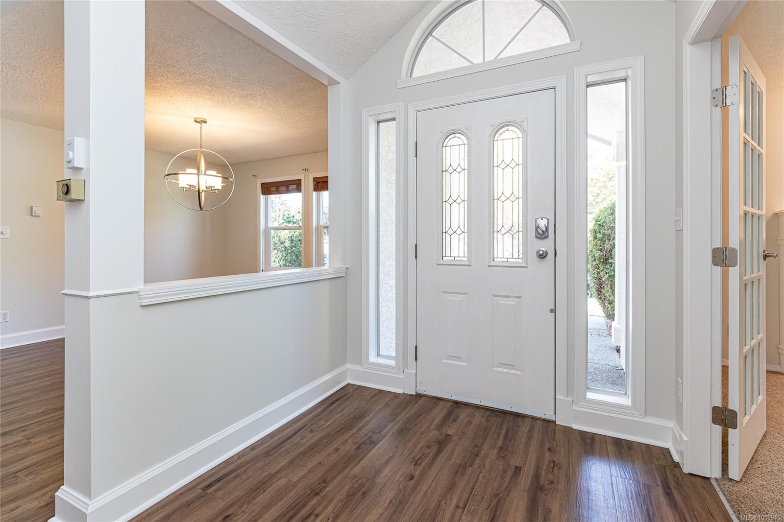 1096 Valewood Trail — listing photo 12 of 46
