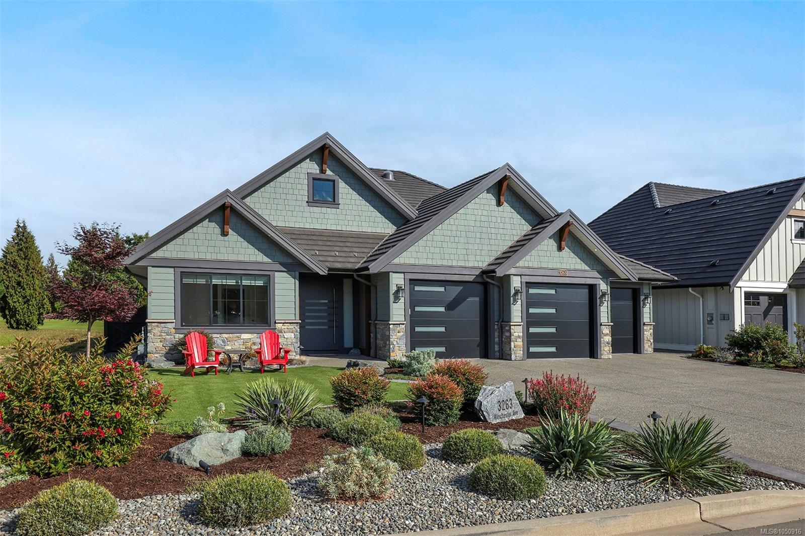 3263 Winchester Ave, Courtenay