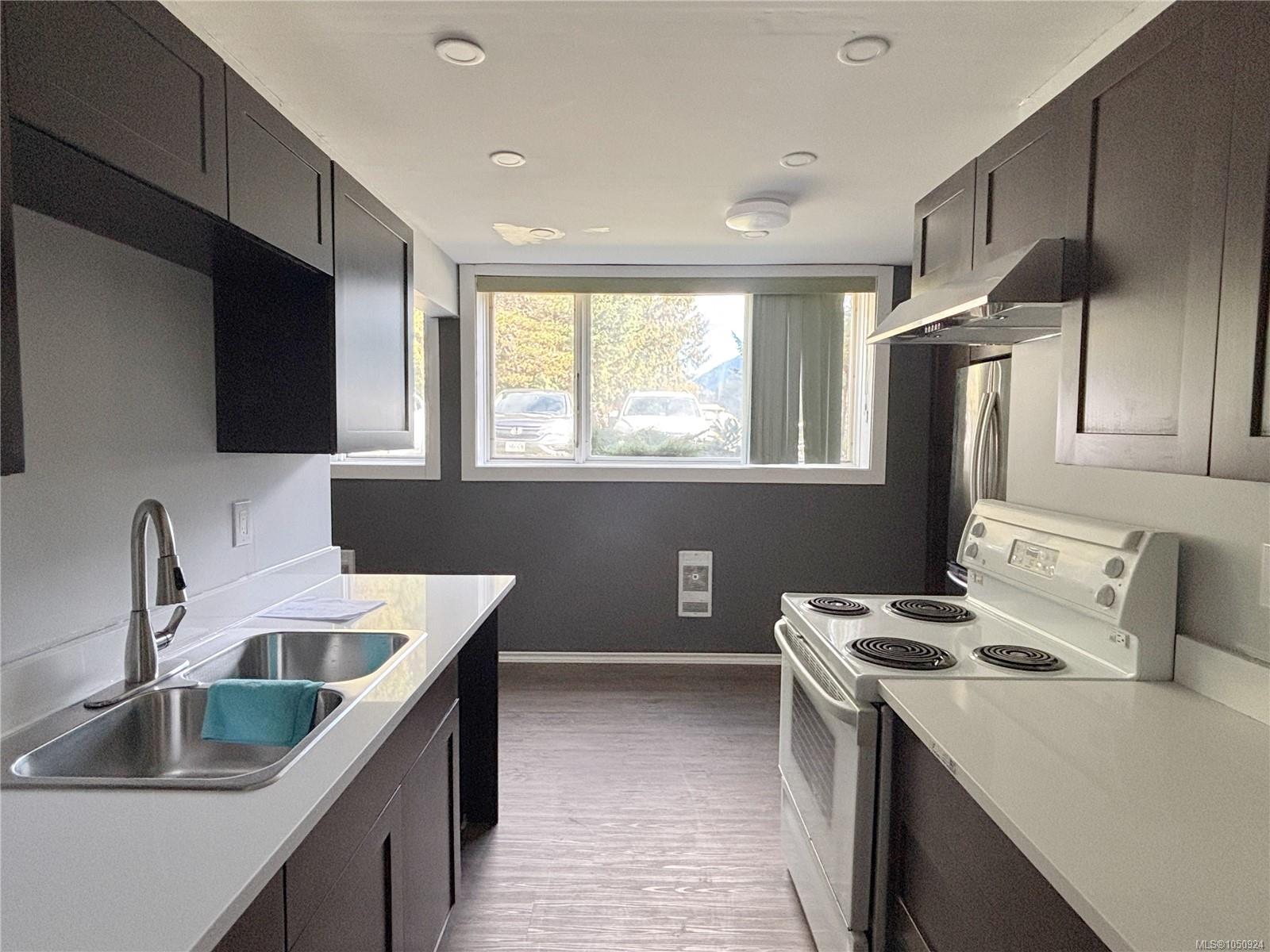 113-350 Alder Cres — listing photo 3 of 12