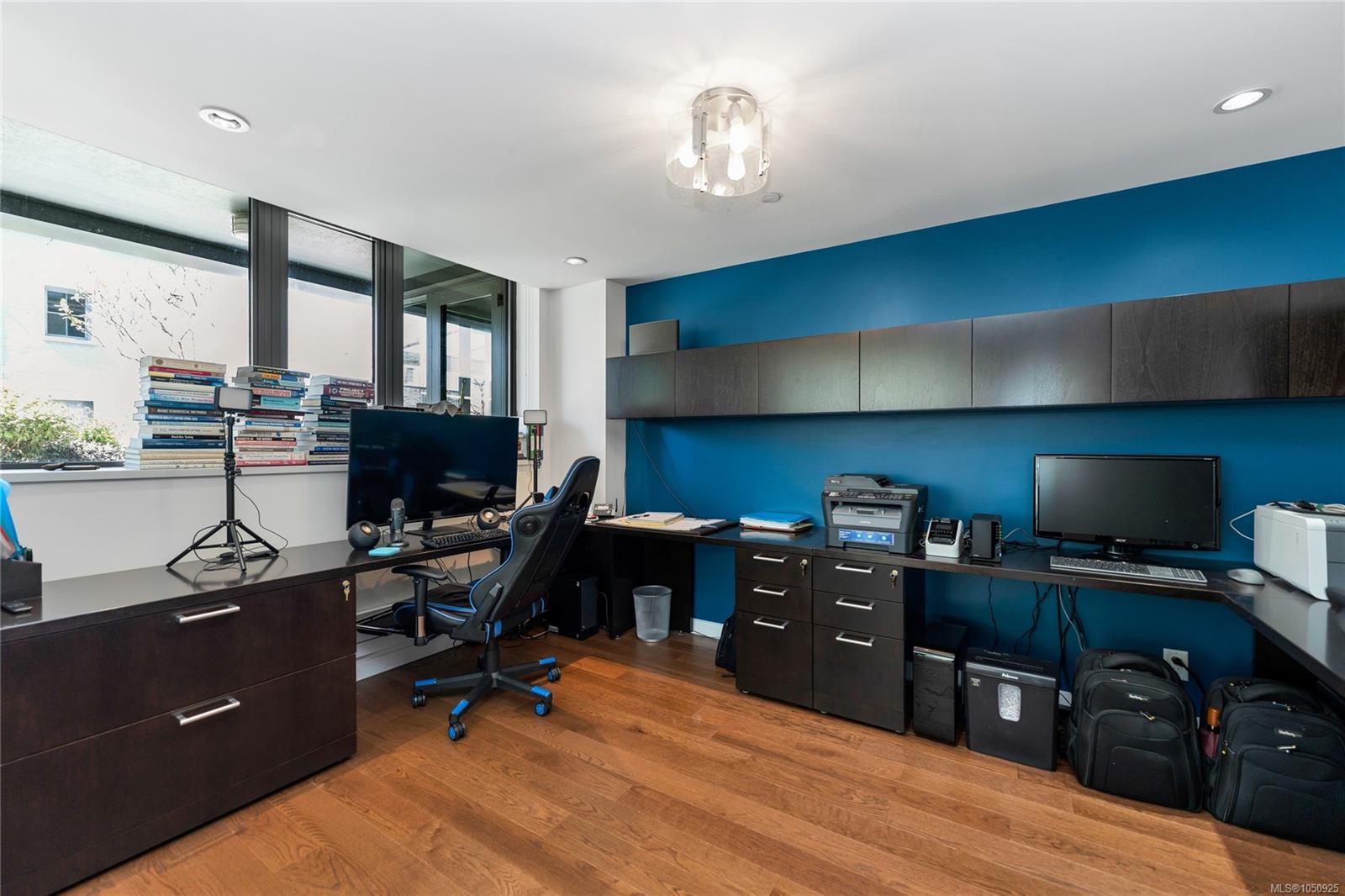 302-608 Broughton St — listing photo 13 of 64