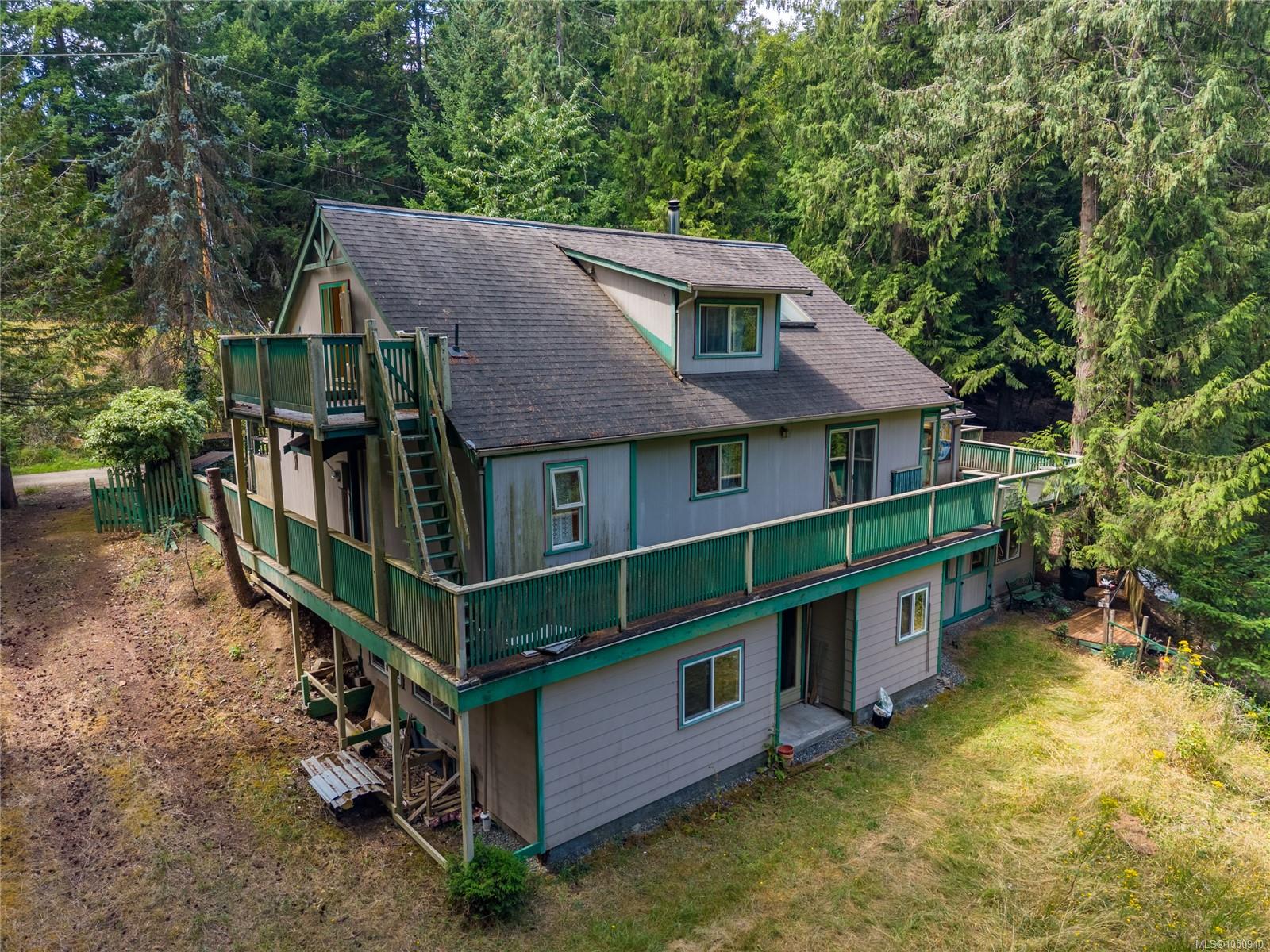 3706 Starboard Cres — listing photo 4 of 40