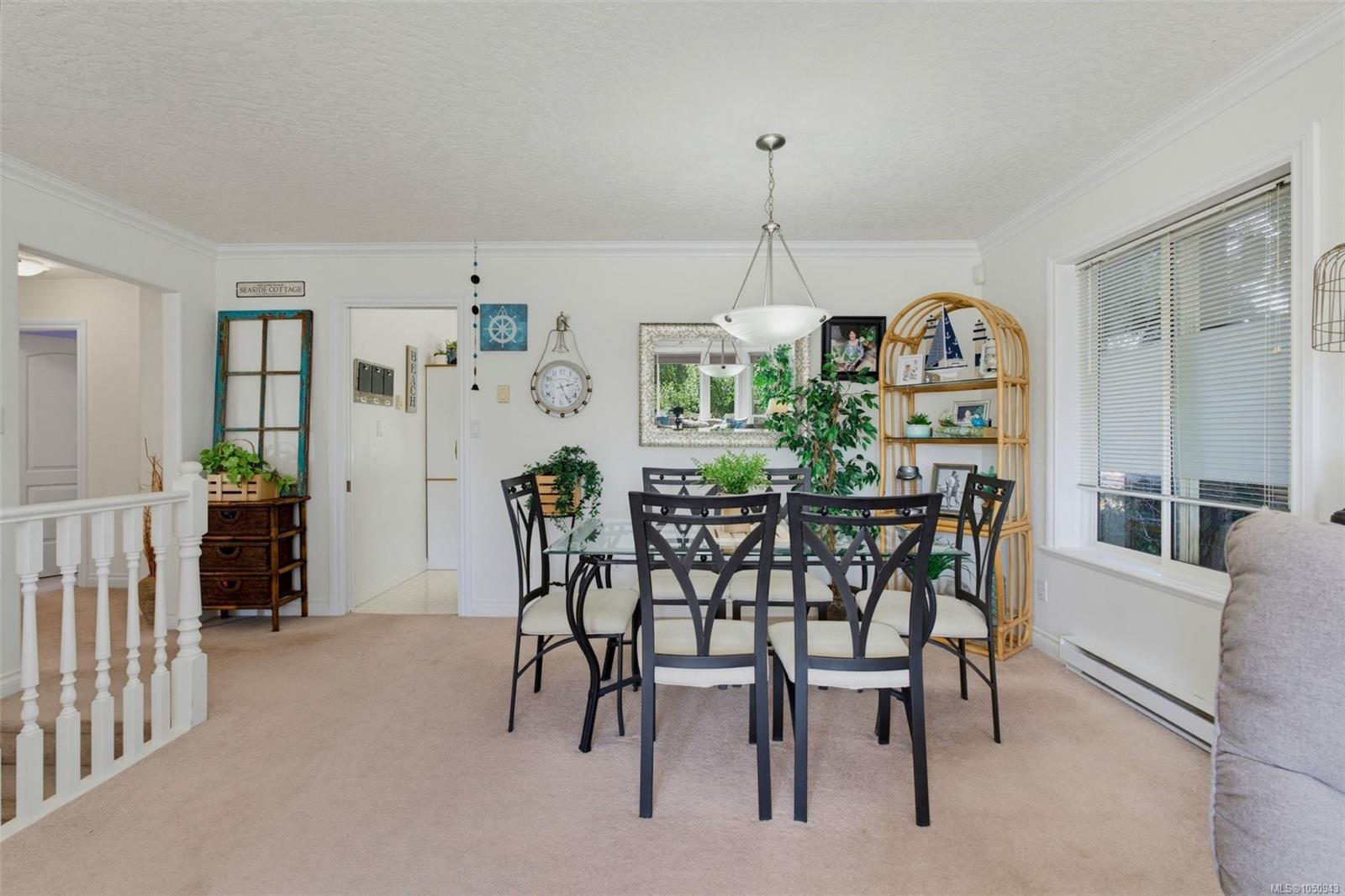 2244 Malaview Ave — listing photo 9 of 44