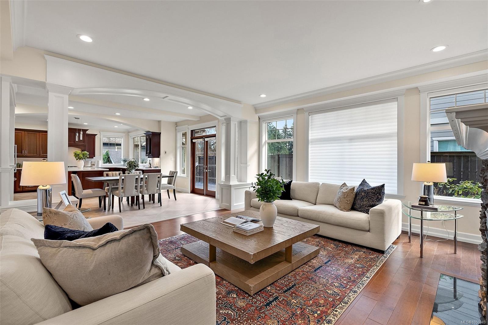 4973 La Quinta Pl — listing photo 4 of 44