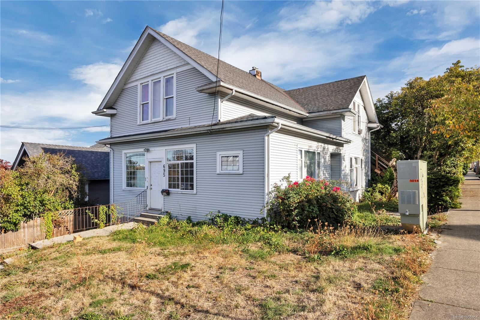 695 Franklyn St — listing photo 13 of 13