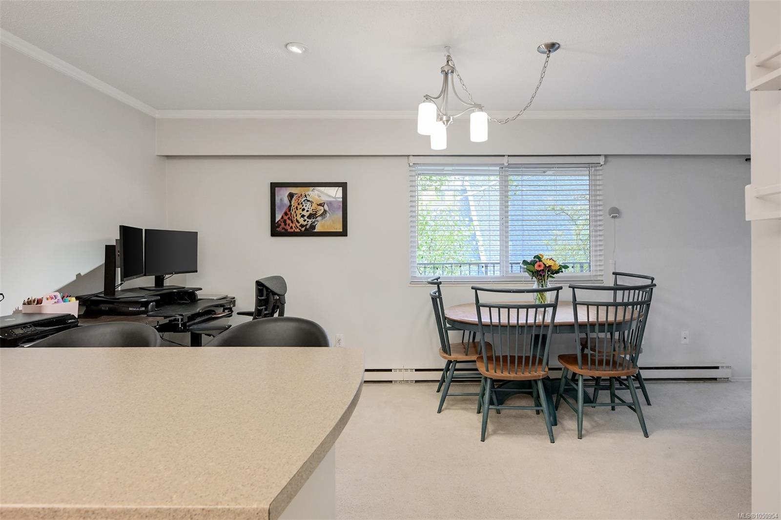 303-1625 Belmont Ave — listing photo 10 of 28