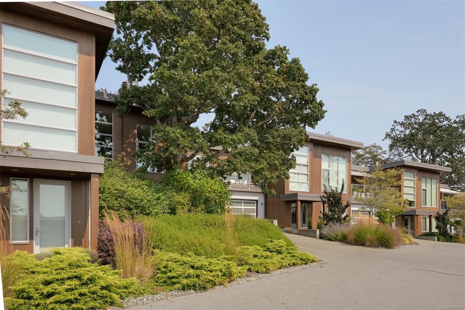 802 Rainbow Ridge Lane, Saanich