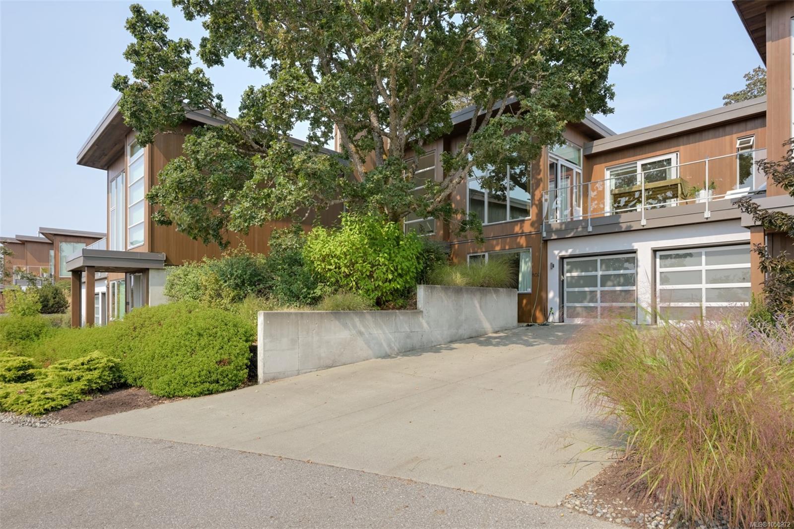 802 Rainbow Ridge Lane — listing photo 3 of 68