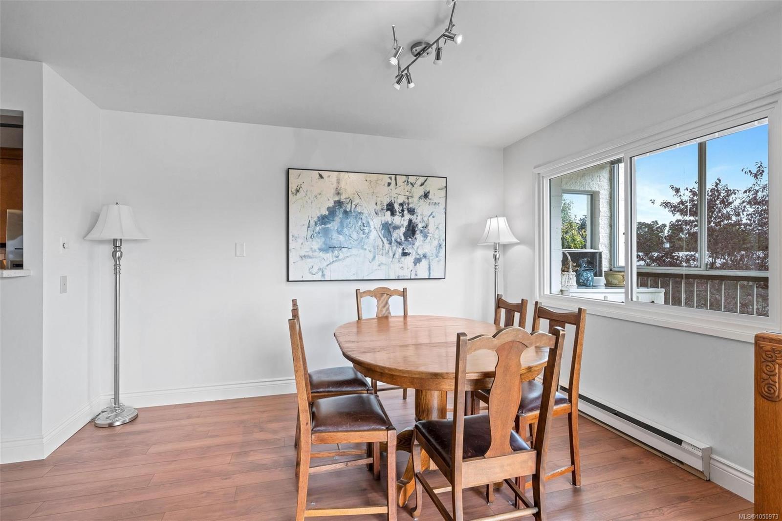 302-2323 Hamiota St — listing photo 13 of 39