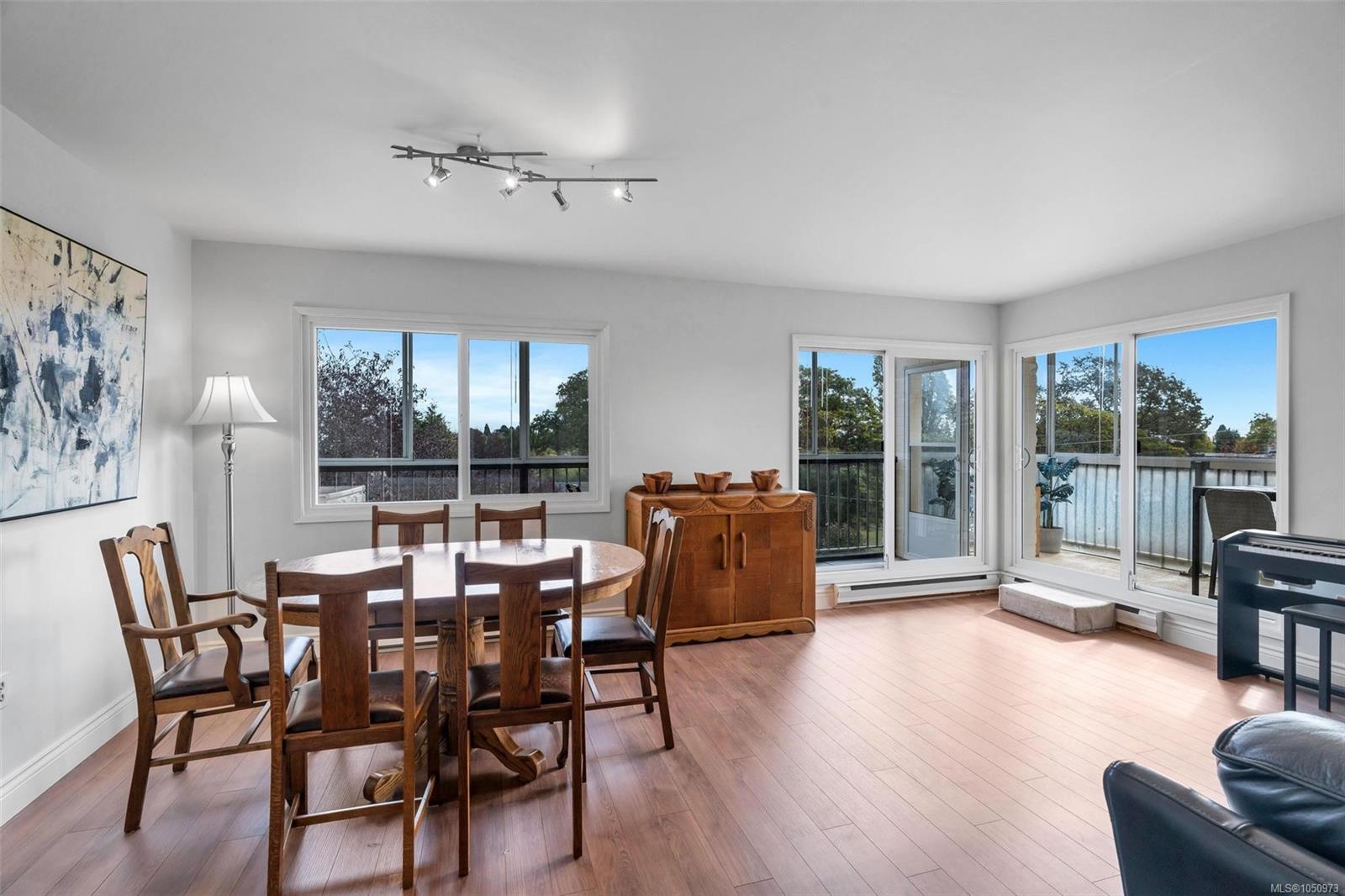 302-2323 Hamiota St — listing photo 14 of 39