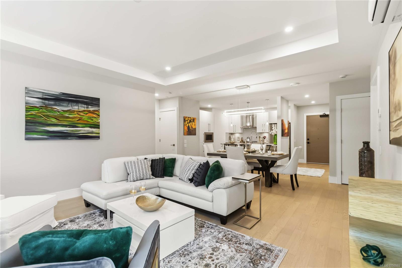 301-990 Doumac Ave — listing photo 9 of 30