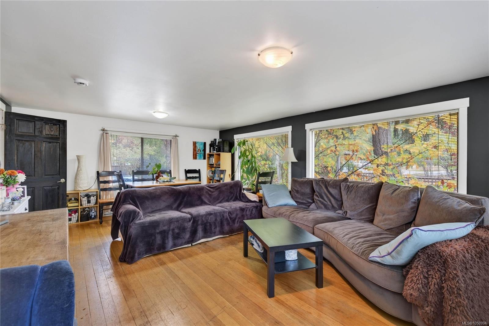129 Hereford Ave photo 6