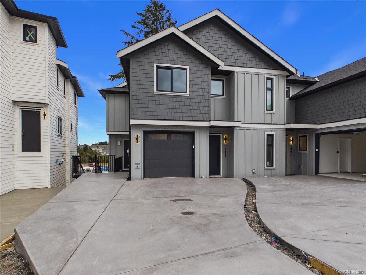 2111 Kingbird Dr — listing photo 6 of 52