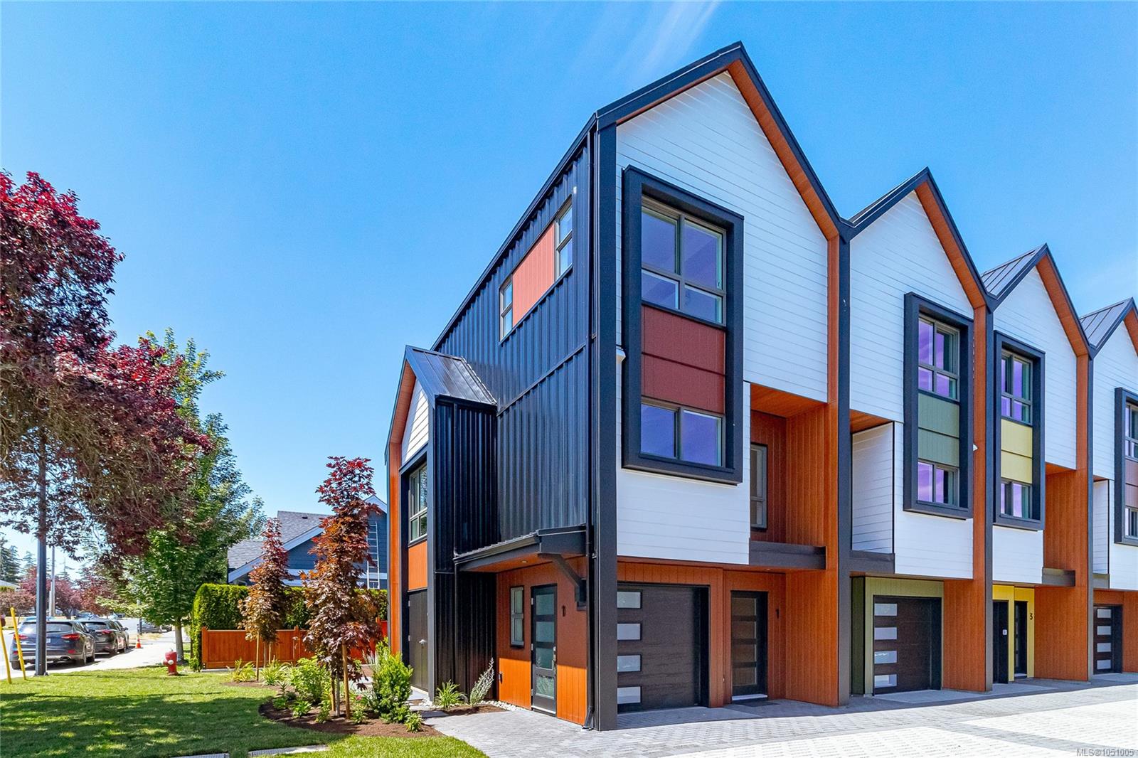 1-10485 Resthaven Dr — listing photo 3 of 37