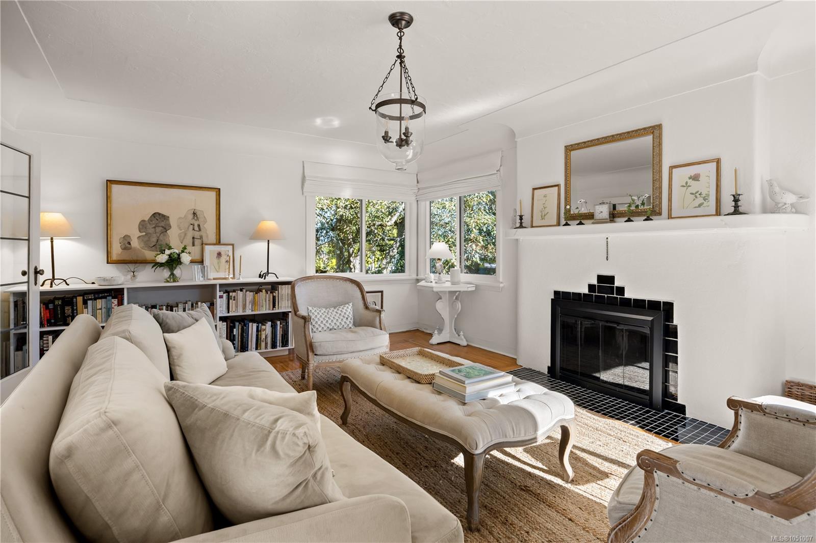 741 Cowper St — listing photo 6 of 50