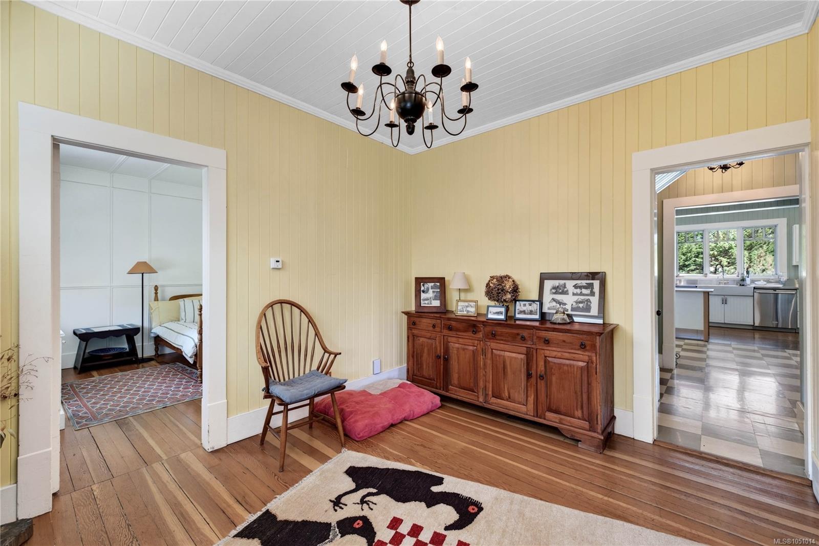 800 Lower Ganges Rd — listing photo 11 of 72