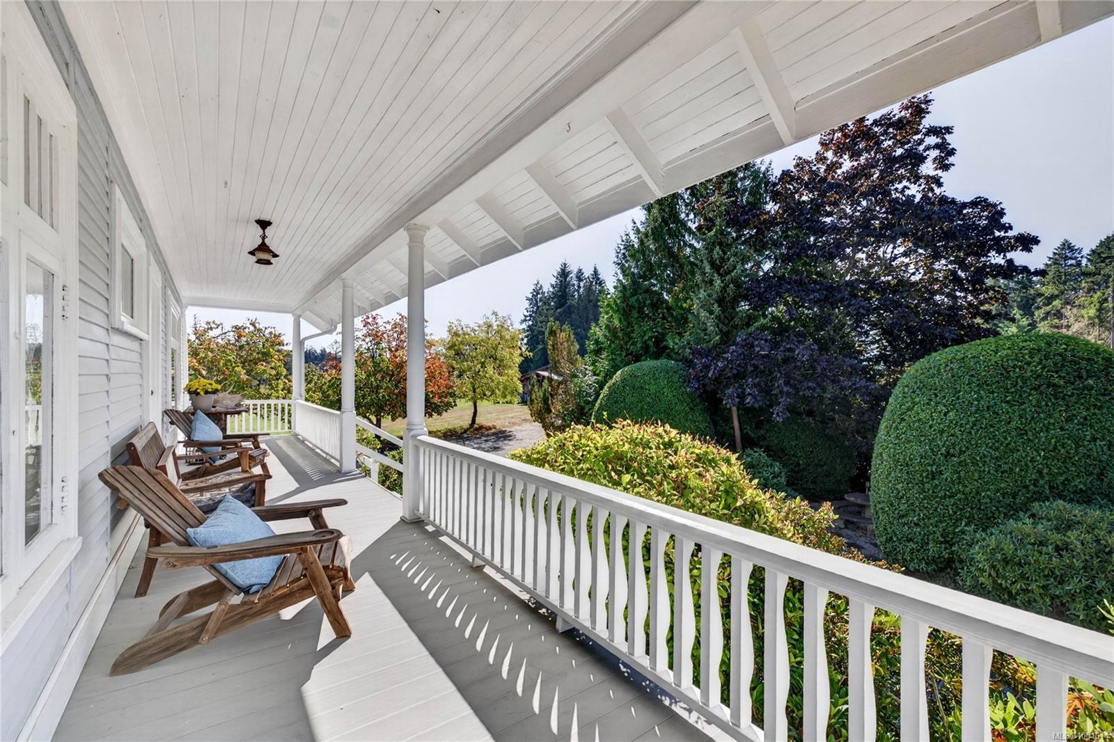 800 Lower Ganges Rd — listing photo 8 of 72