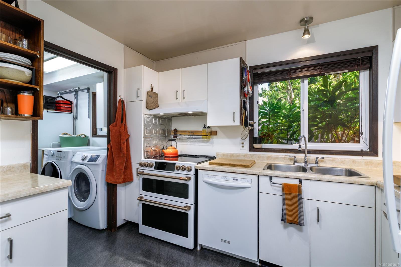 520 Elizabeth Ann Dr — listing photo 11 of 29