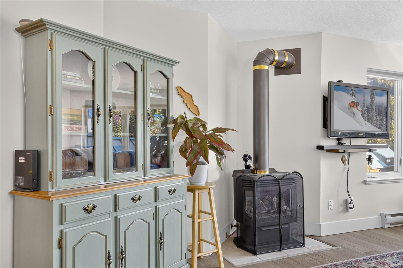 108-1320 Henry Rd — listing photo 8 of 57