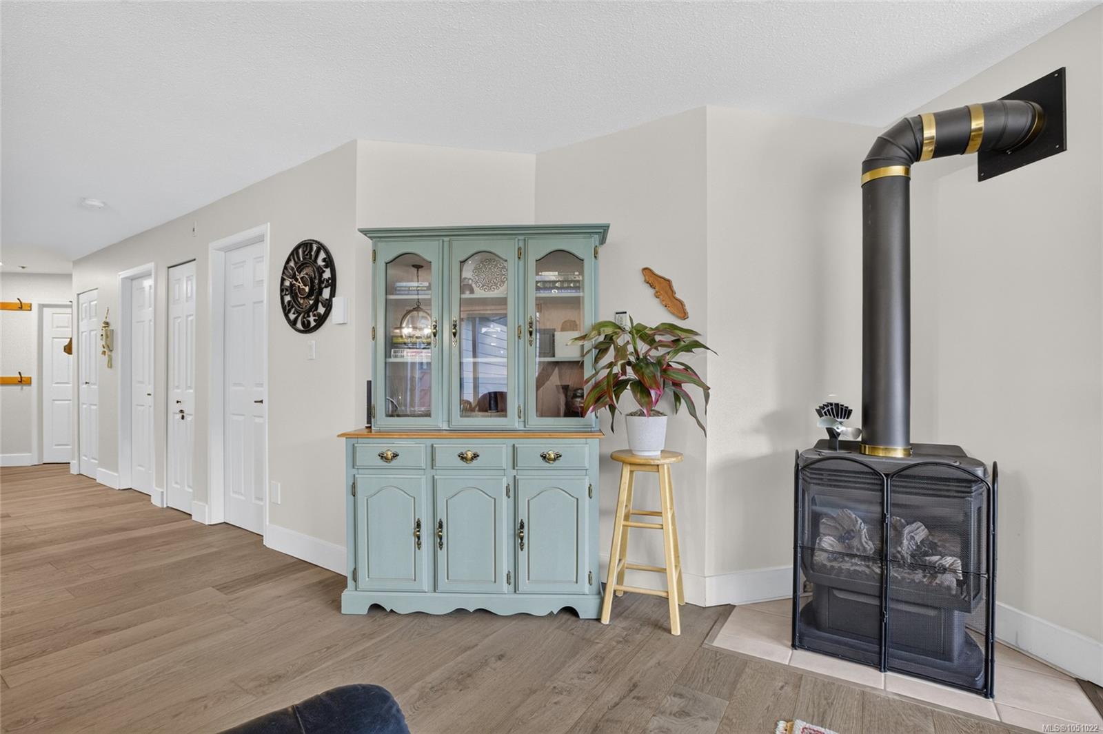 108-1320 Henry Rd — listing photo 10 of 57